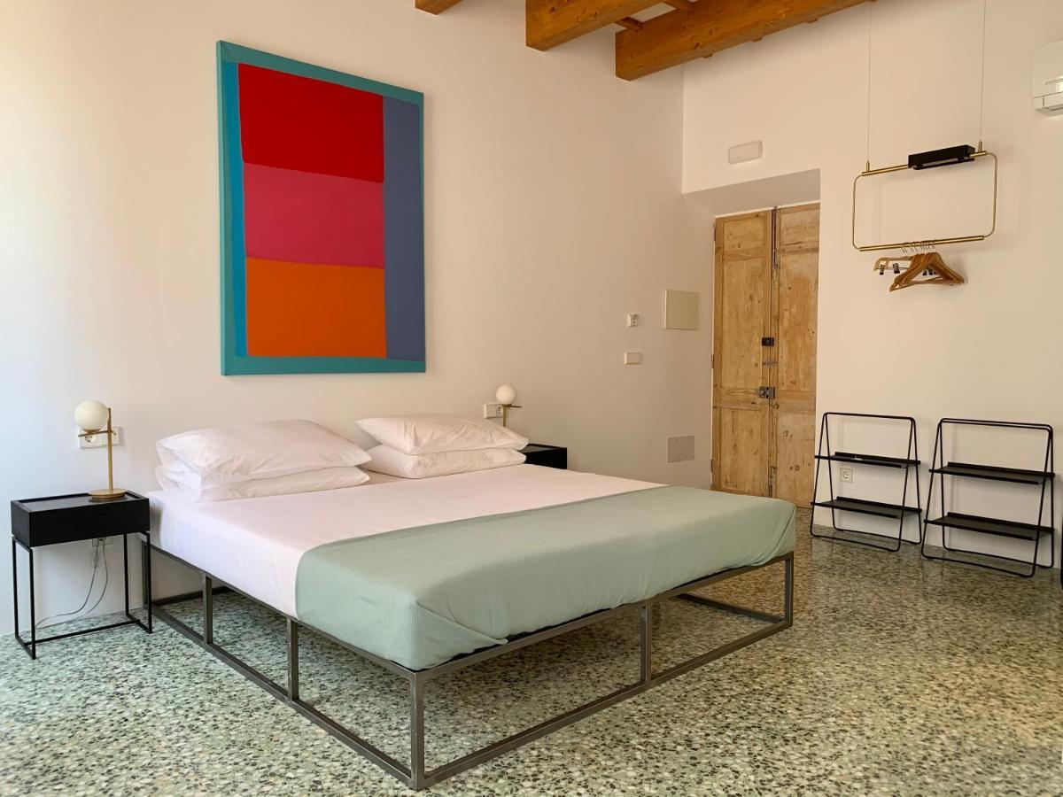 Fragile Hotel Ciutadella  Zewnętrze zdjęcie